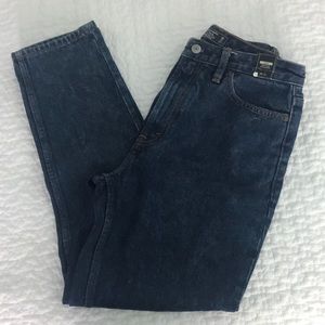 A&F Annie High Rise Girlfriend Jeans 26/2R